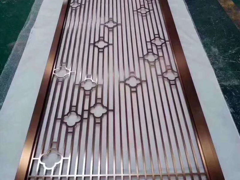 酒店工程安装不锈钢屏风后，装饰装潢都提高好几个档次