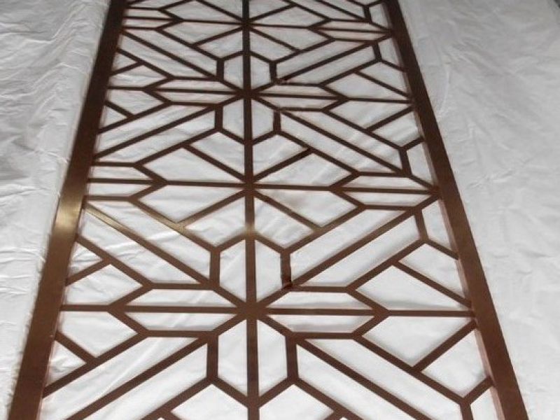 镜面不锈钢屏风制作及外饰外观特点