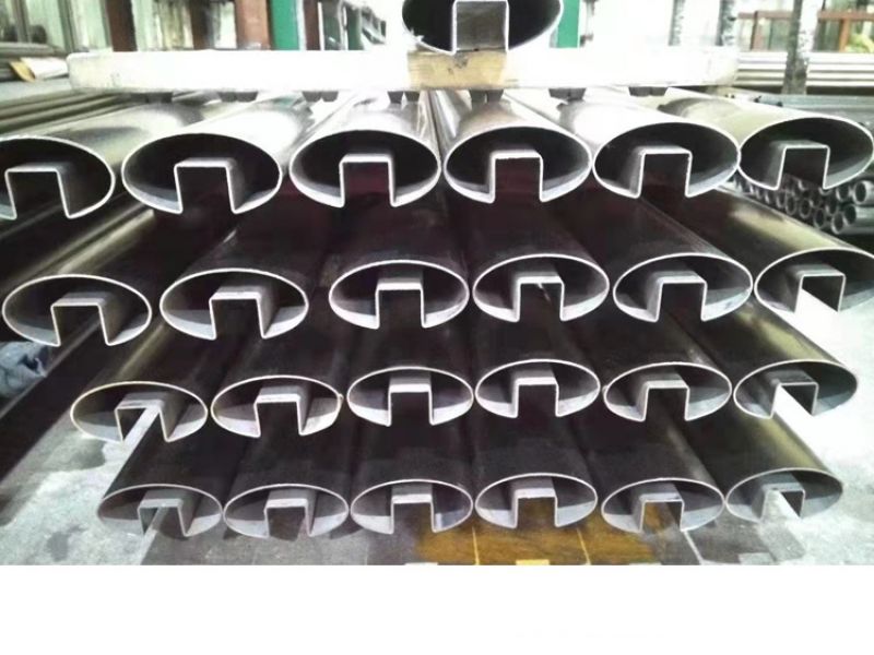 有什么方法可以去除电焊不锈钢凹槽管的焊接点的氧化层？