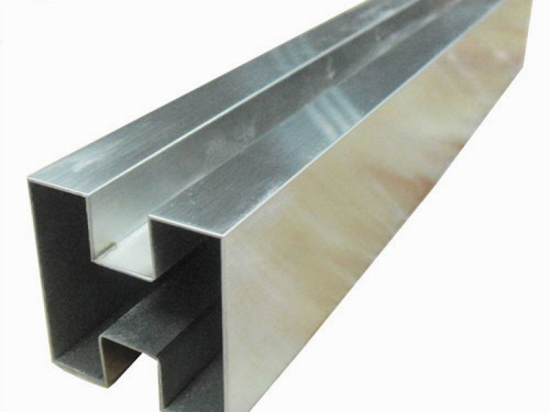 如何让不锈钢凹槽管表面达到最佳的防腐蚀效果？